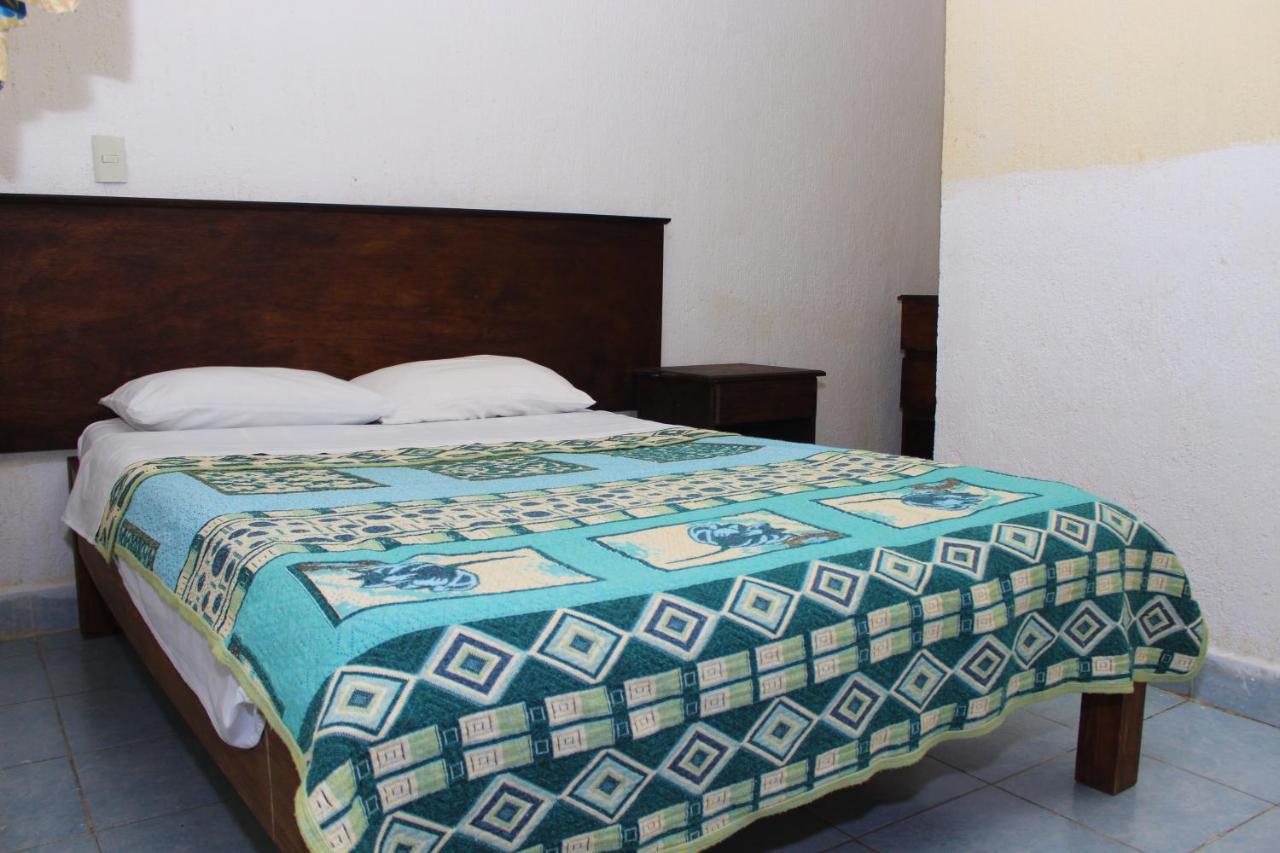 Hotel Alejandra San Felipe Ecatepec Buitenkant foto