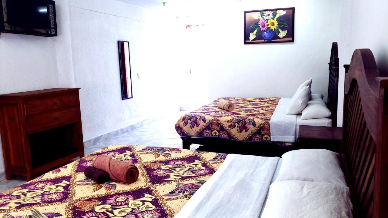 Hotel Alejandra San Felipe Ecatepec Buitenkant foto