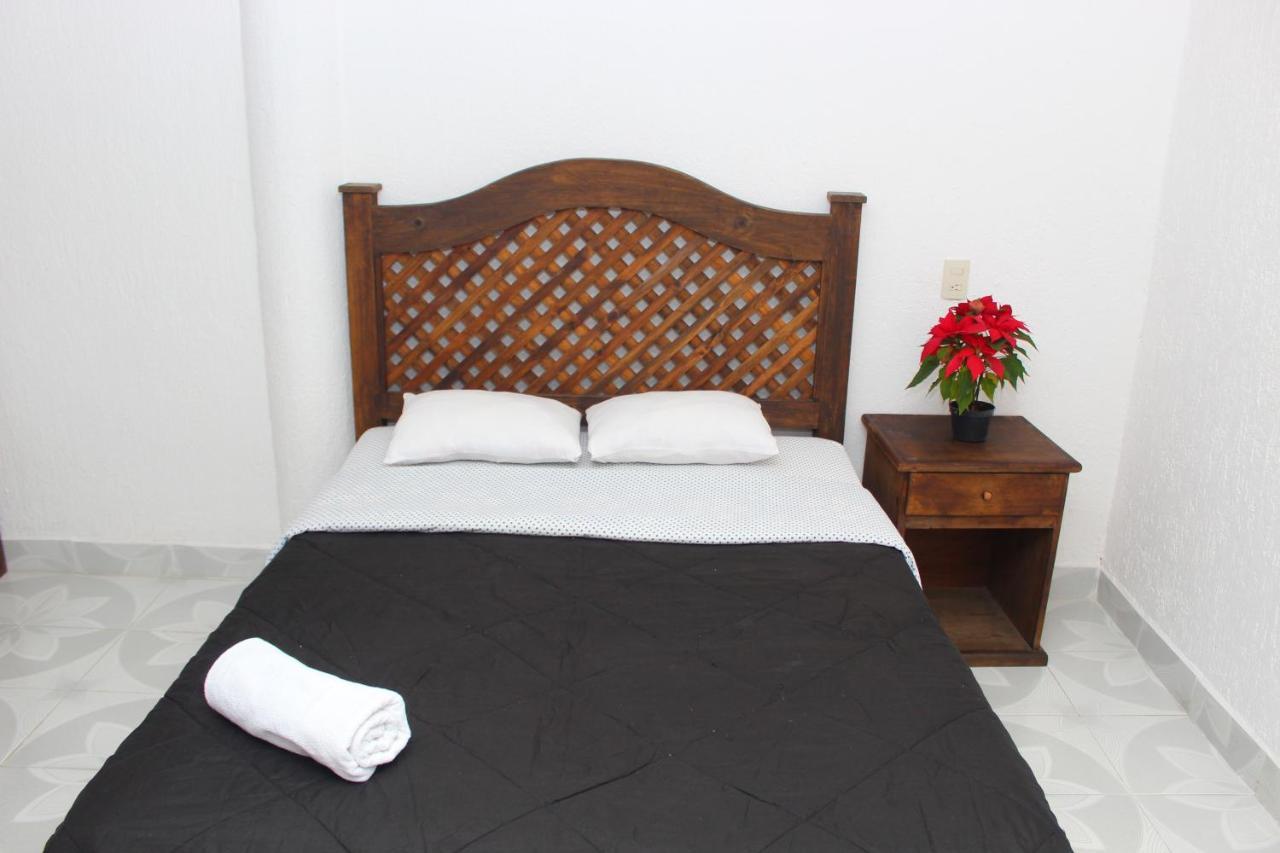 Hotel Alejandra San Felipe Ecatepec Buitenkant foto