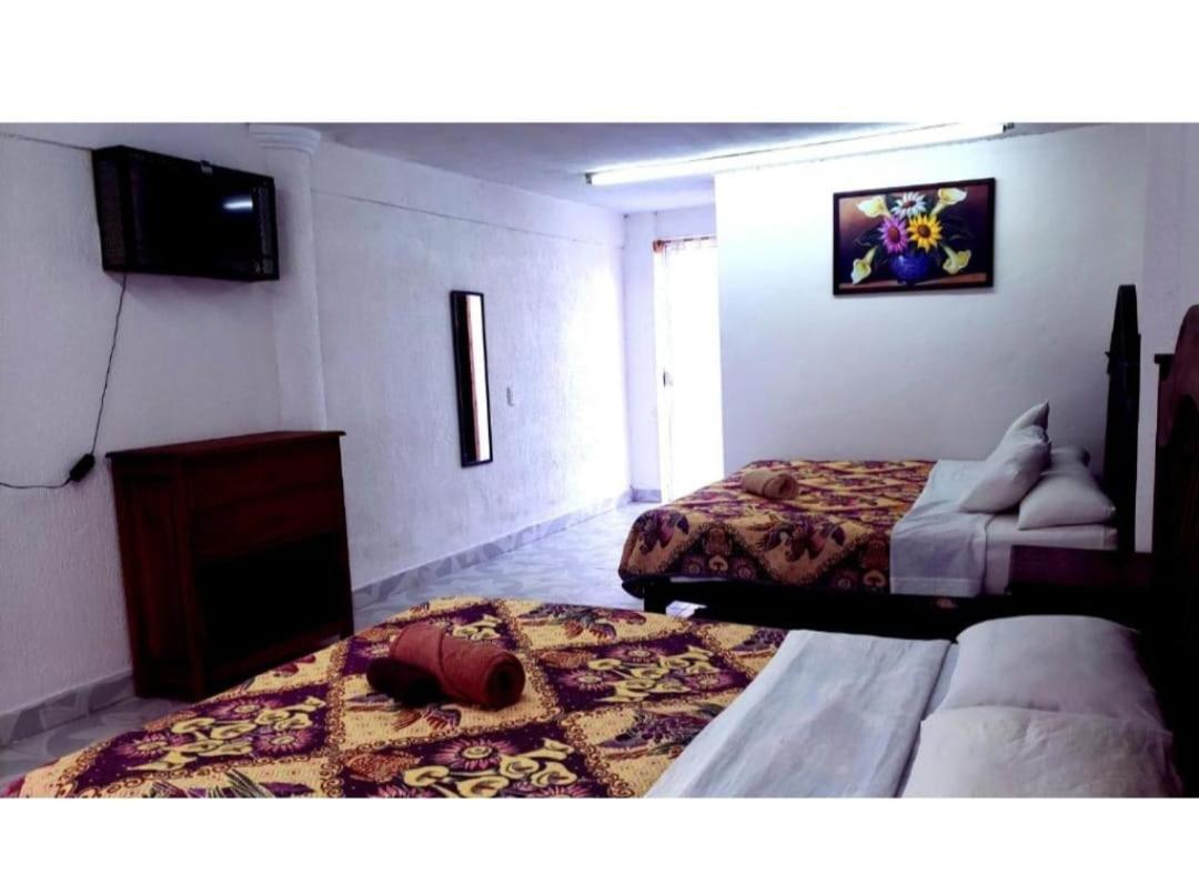 Hotel Alejandra San Felipe Ecatepec Buitenkant foto